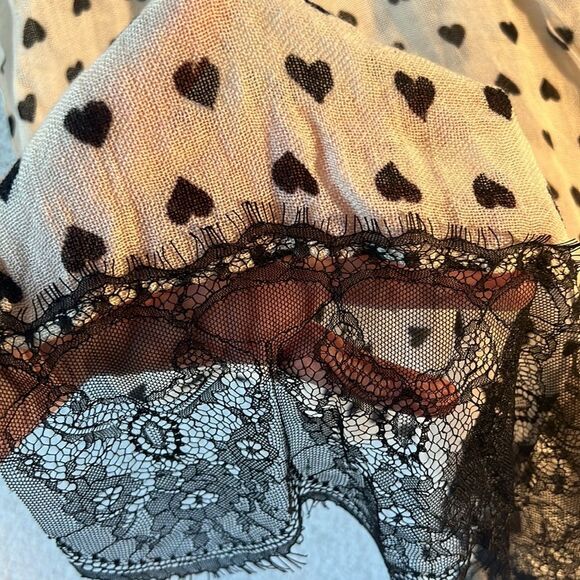 Betsey Johnson Oversized Lightweight Scarf Hearts Lace - Picture 4 of 6